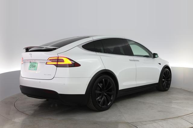 2019 Tesla Model X — photo 2 of 41