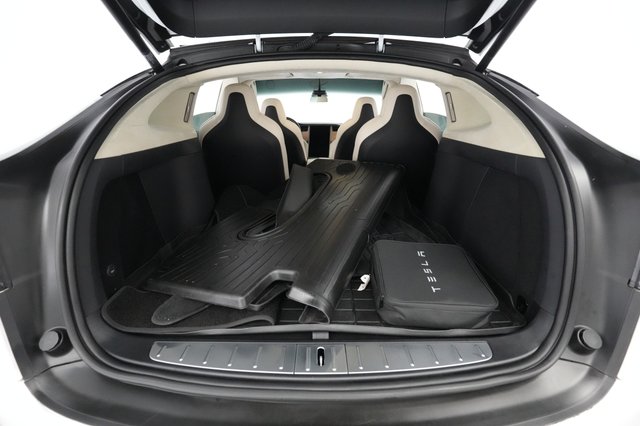 2019 Tesla Model X — photo 20 of 41