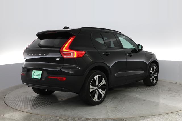 2023 Volvo XC40 Recharge — photo 2 of 30