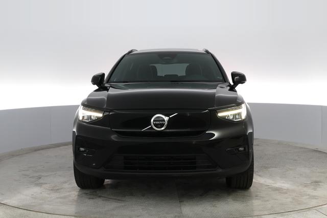 2023 Volvo XC40 Recharge — photo 5 of 30