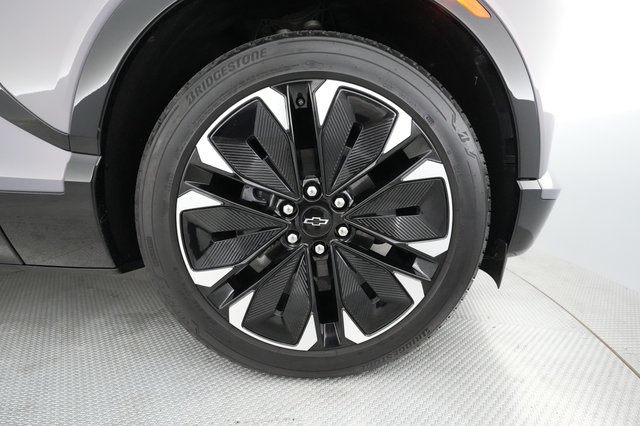 2024 Chevrolet Blazer EV — photo 18 of 23