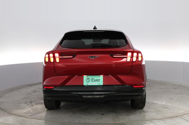 2022 Ford Mustang Mach-E — photo 8 of 34