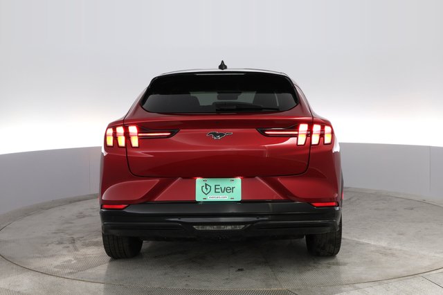 2022 Ford Mustang Mach-E — photo 8 of 34