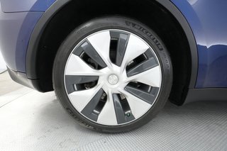 2020 Tesla Model Y — photo 14 of 38