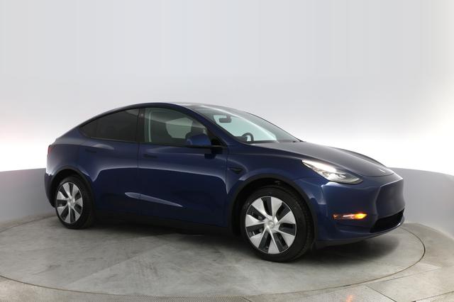 2020 Tesla Model Y — photo 7 of 38