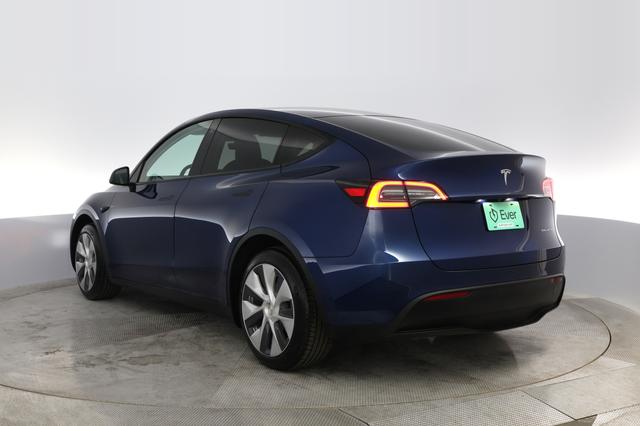 2020 Tesla Model Y — photo 9 of 38