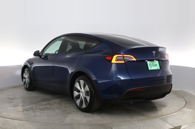 2020 Tesla Model Y — photo 9 of 38