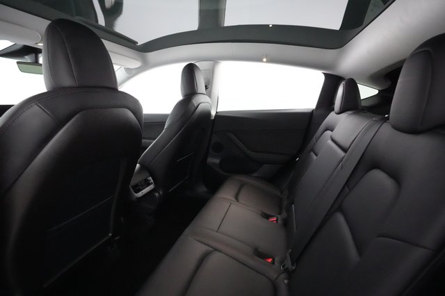 2020 Tesla Model Y — photo 16 of 38