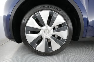 2020 Tesla Model Y — photo 11 of 38