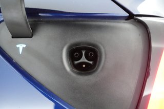 2020 Tesla Model Y — photo 19 of 38