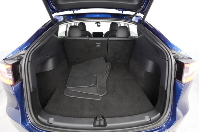 2020 Tesla Model Y — photo 21 of 38