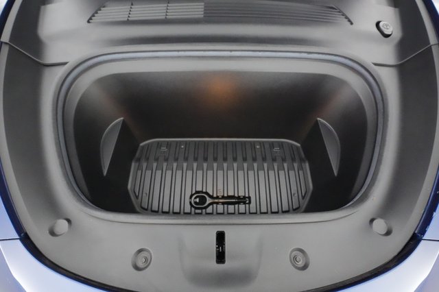 2020 Tesla Model Y — photo 20 of 38