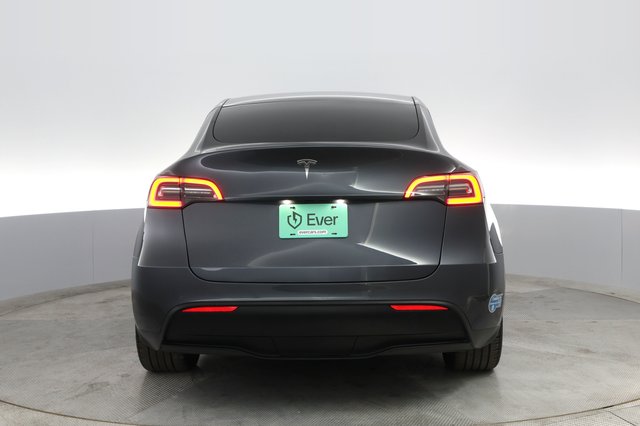 2021 Tesla Model Y — photo 8 of 33