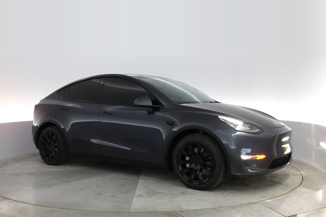 2021 Tesla Model Y — photo 7 of 33