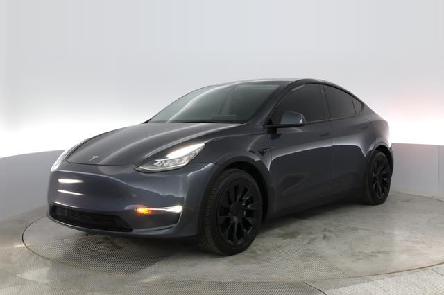 2021 Tesla Model Y — VIN 5YJYGAEE4MF217583