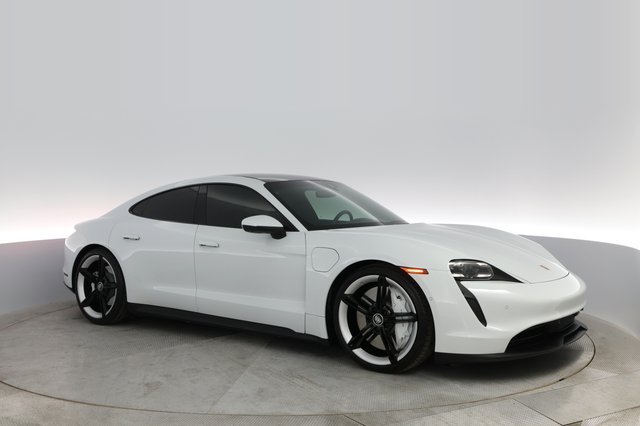 2020 Porsche Taycan — photo 5 of 24