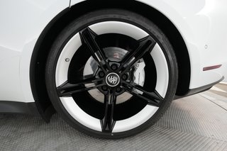 2020 Porsche Taycan — photo 10 of 24