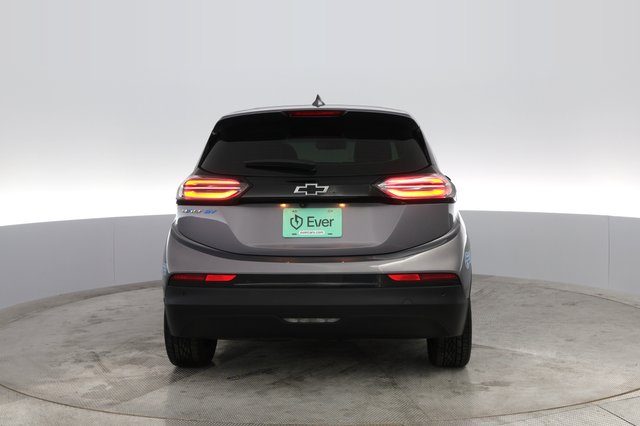 2022 Chevrolet Bolt EV — photo 8 of 26