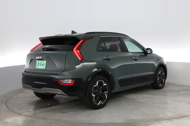 2023 Kia Niro EV — photo 2 of 39