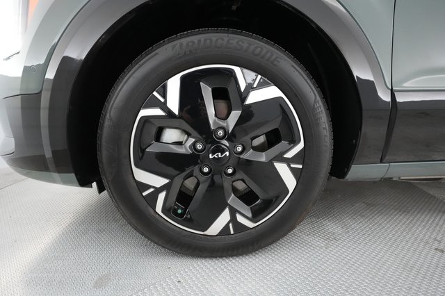 2023 Kia Niro EV — photo 11 of 39