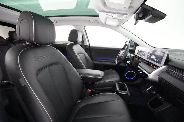 2023 Hyundai IONIQ 5 — photo 17 of 26