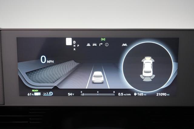 2023 Hyundai IONIQ 5 — photo 4 of 26