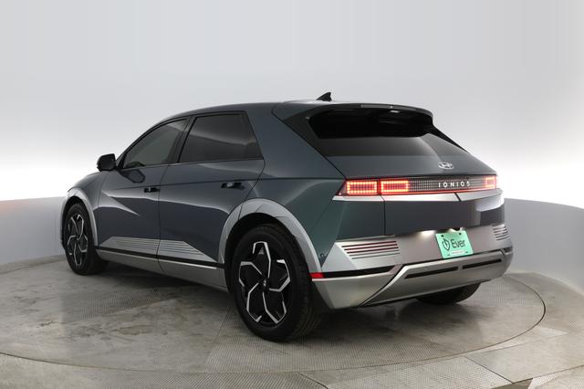 2023 Hyundai IONIQ 5 — photo 9 of 26