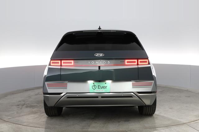2023 Hyundai IONIQ 5 — photo 8 of 26