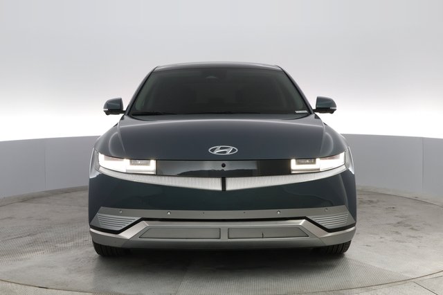 2023 Hyundai IONIQ 5 — photo 5 of 26