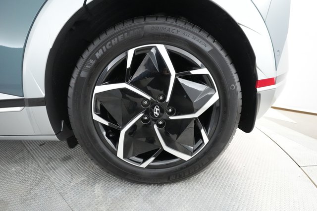 2023 Hyundai IONIQ 5 — photo 12 of 26