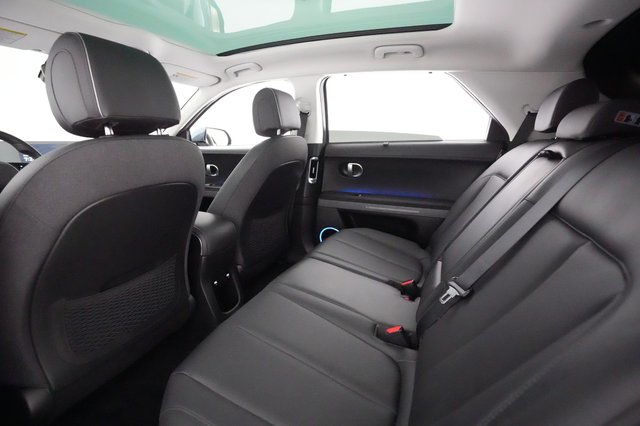 2023 Hyundai IONIQ 5 — photo 16 of 26