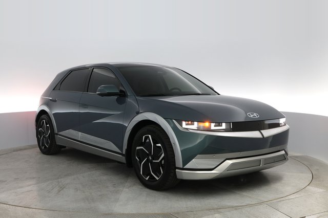 2023 Hyundai IONIQ 5 — photo 6 of 26