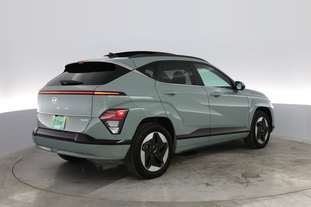 2024 Hyundai Kona — photo 8 of 27