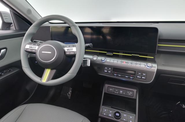 2024 Hyundai Kona — photo 3 of 27