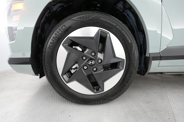 2024 Hyundai Kona — photo 12 of 27