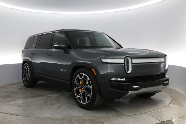 2022 Rivian R1S — photo 6 of 13
