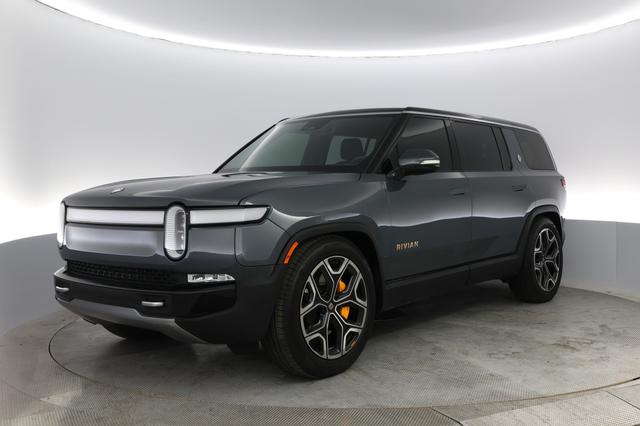 2022 Rivian R1S — photo 4 of 13