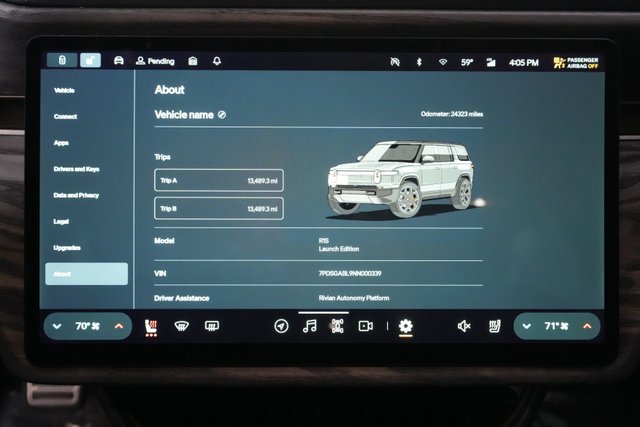 2022 Rivian R1S — photo 48 of 49