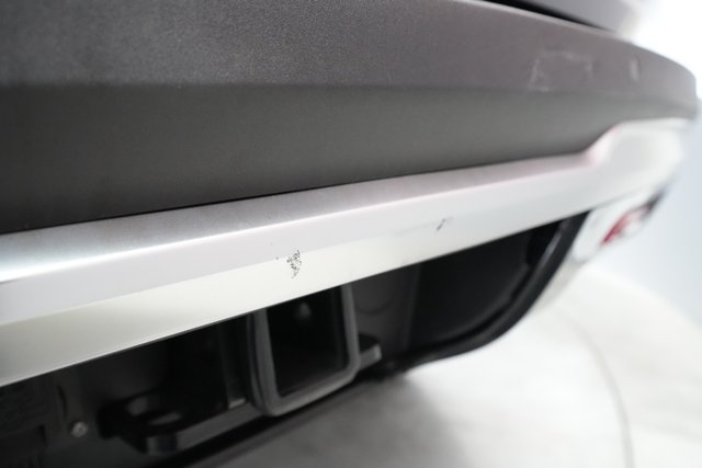 2022 Rivian R1S — photo 29 of 49