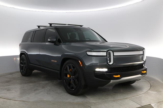 2022 Rivian R1S — photo 7 of 49