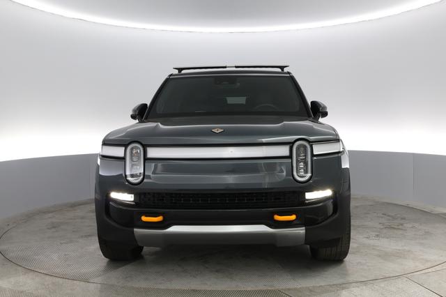 2022 Rivian R1S — photo 6 of 49