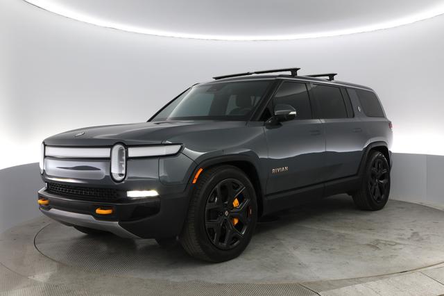 2022 Rivian R1S — VIN 7PDSGABL9NN000339
