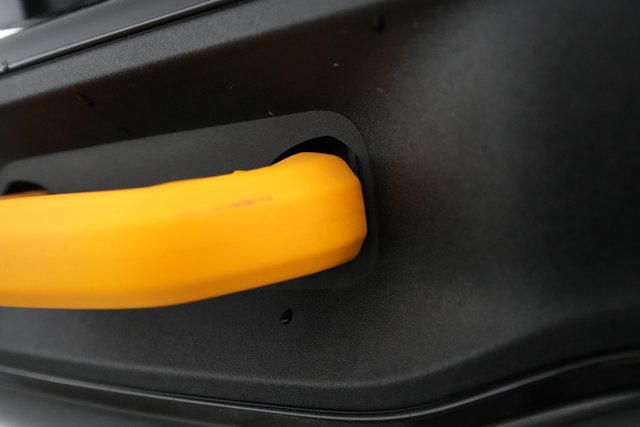 2022 Rivian R1S — photo 44 of 49