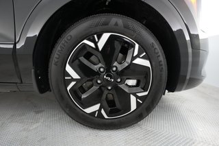 2024 Kia Niro EV — photo 13 of 24
