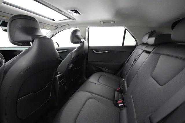 2024 Kia Niro EV — photo 16 of 24