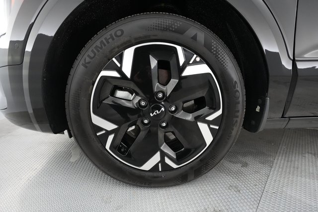 2024 Kia Niro EV — photo 11 of 24