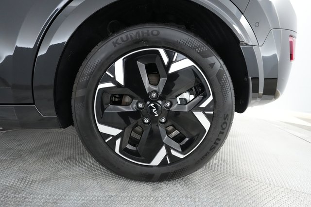 2024 Kia Niro EV — photo 12 of 24