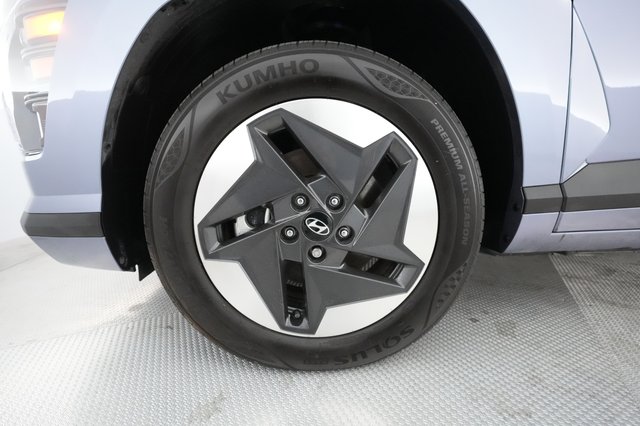 2024 Hyundai Kona — photo 11 of 25