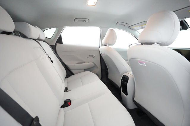 2024 Hyundai Kona — photo 3 of 25