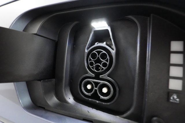 2024 Hyundai Kona — photo 18 of 25